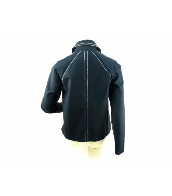 Giacca Donna corta collo modello camicia 2 tasche a vista impuntura con bottoni a contrasto silver e cuciture a vista bianche. 2