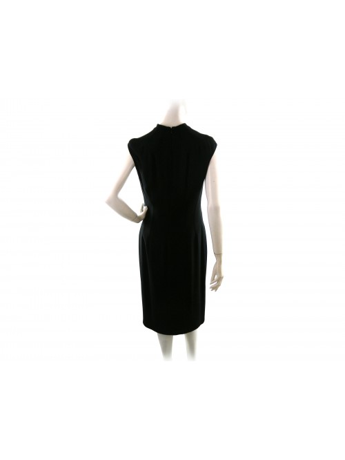 Woman dress Art. Cassy Dress, sleeveless model, close-fitting crater neck, slim fit, length under the knee.