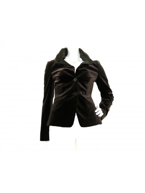 Mod. 14002 women's jacket, flared model, voluminous high collar, 2 side welt pockets, double back side slit. Mod. 14002 women's jacket, flared model, voluminous high collar, 2 side welt pockets, double back side slit.