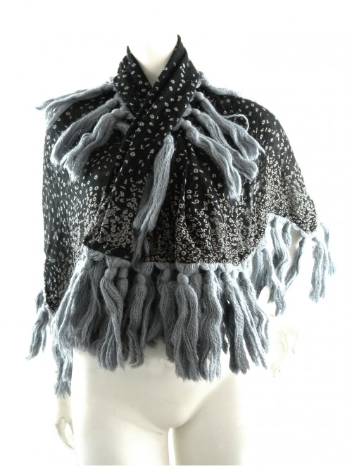 Women's Shawl with Logo and Fringes Art.A60155. Women's Shawl with Logo and Fringes Art.A60155.