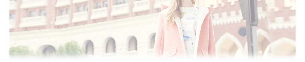 If you want a sober style you can choose the classic plain sweatshirt 